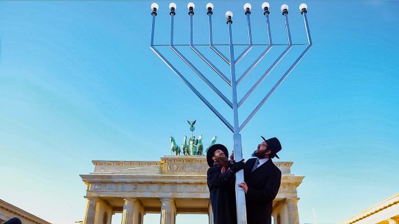 Germans & Jews Szenenbild